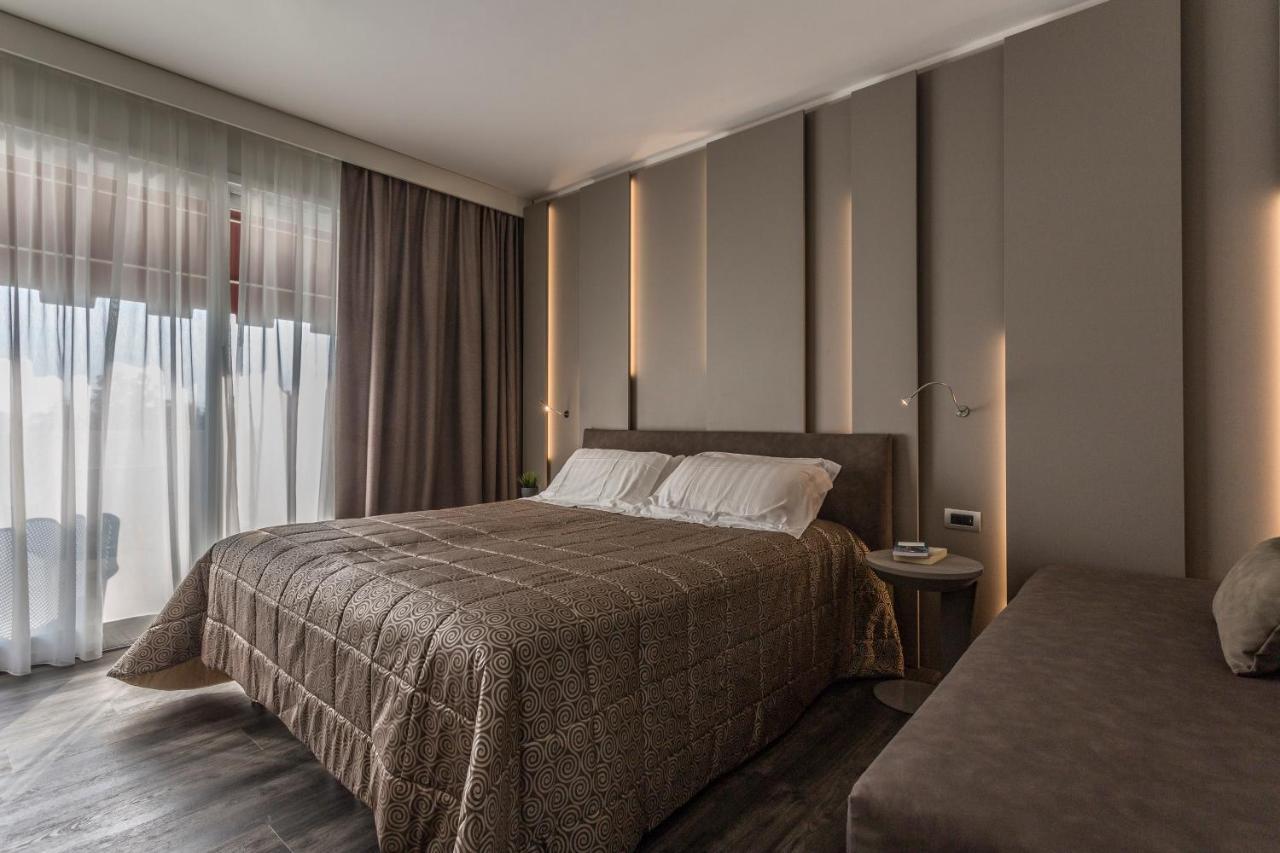 Hotel Giulietta Romeo Lazise Exteriér fotografie