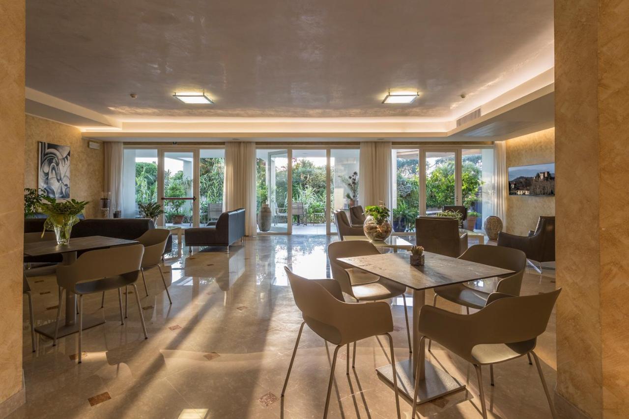 Hotel Giulietta Romeo Lazise Exteriér fotografie