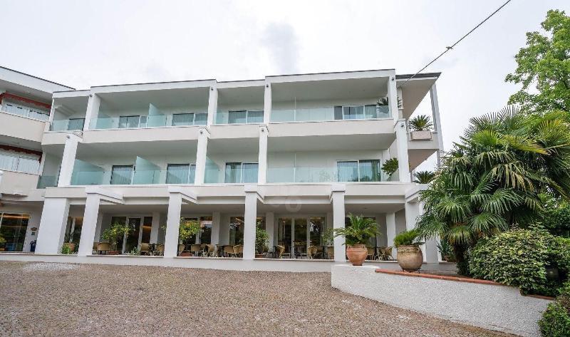 Hotel Giulietta Romeo Lazise Exteriér fotografie