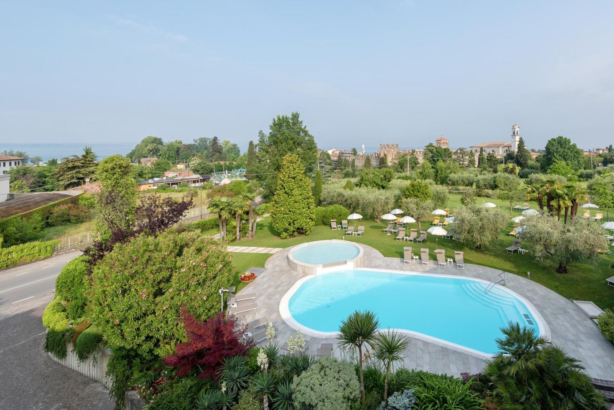 Hotel Giulietta Romeo Lazise Exteriér fotografie