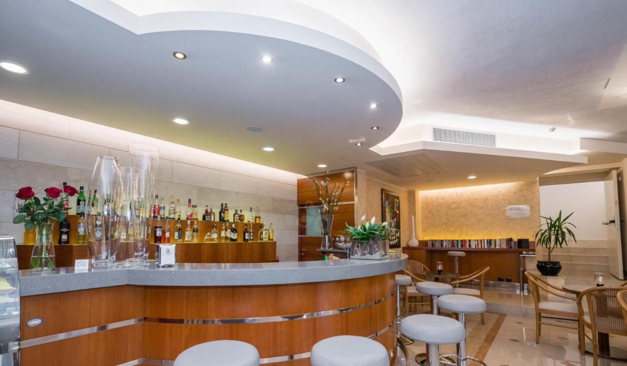 Hotel Giulietta Romeo Lazise Exteriér fotografie