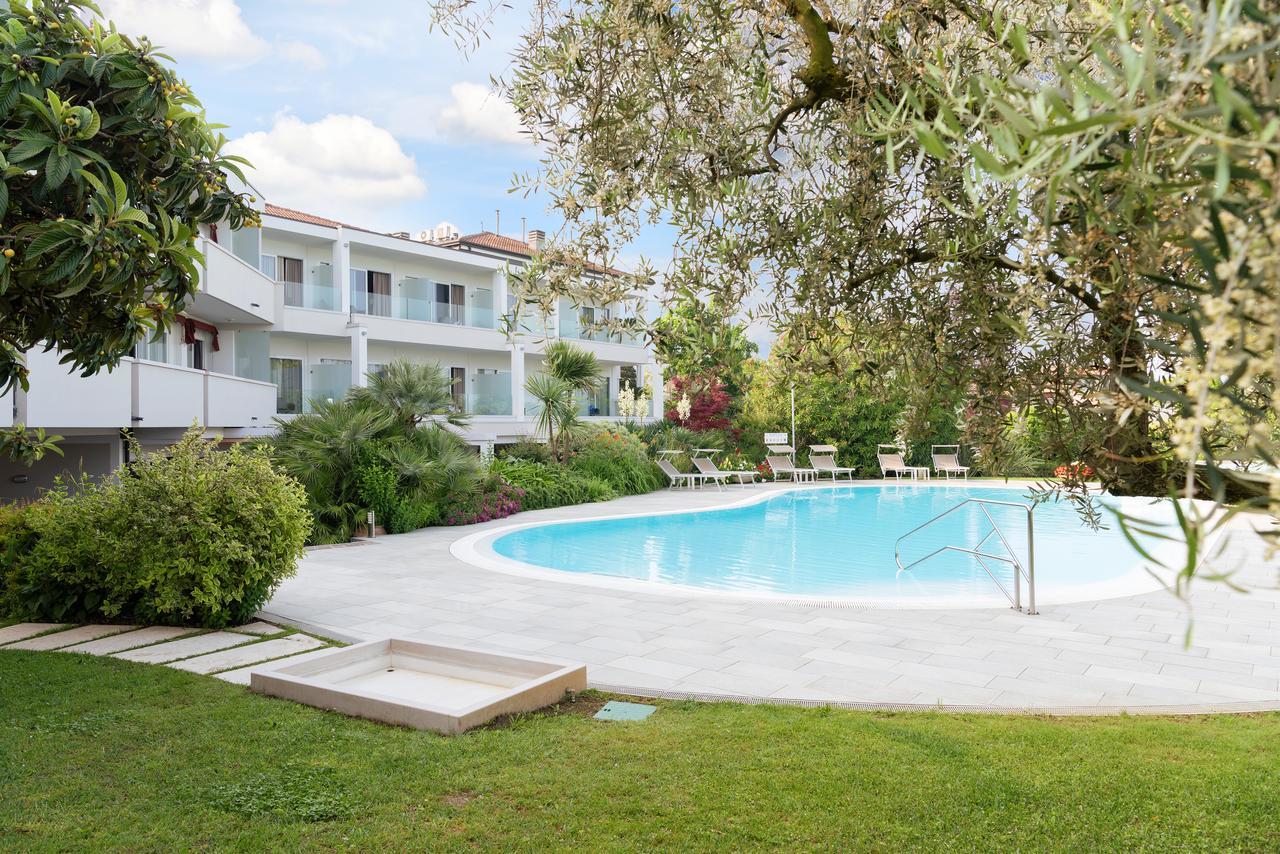 Hotel Giulietta Romeo Lazise Exteriér fotografie